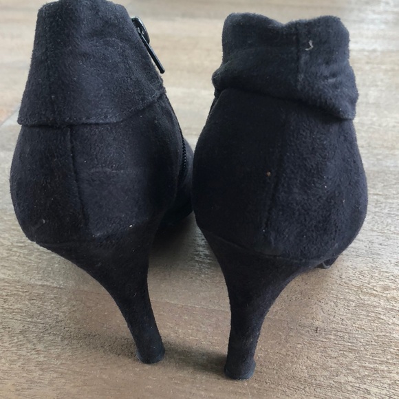 Suede ankle booties - Picture 4 of 6